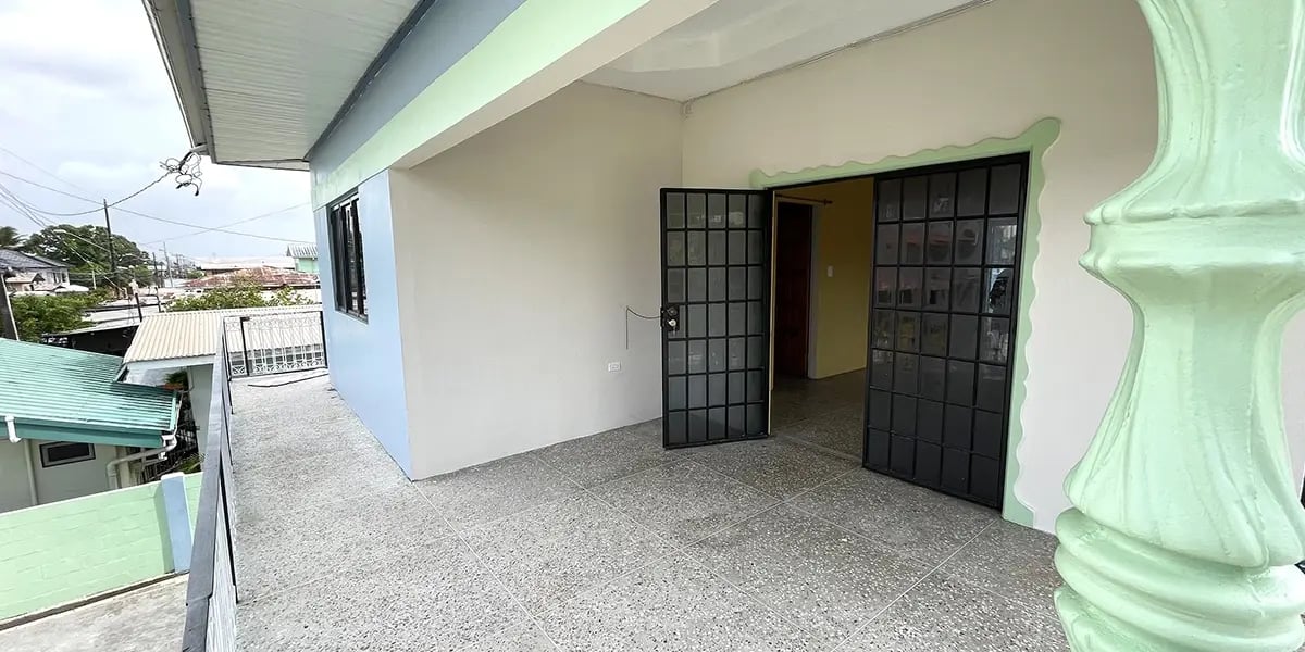 Tacarigua-2-bedroom-apartment-for-rent-upstairs-unit