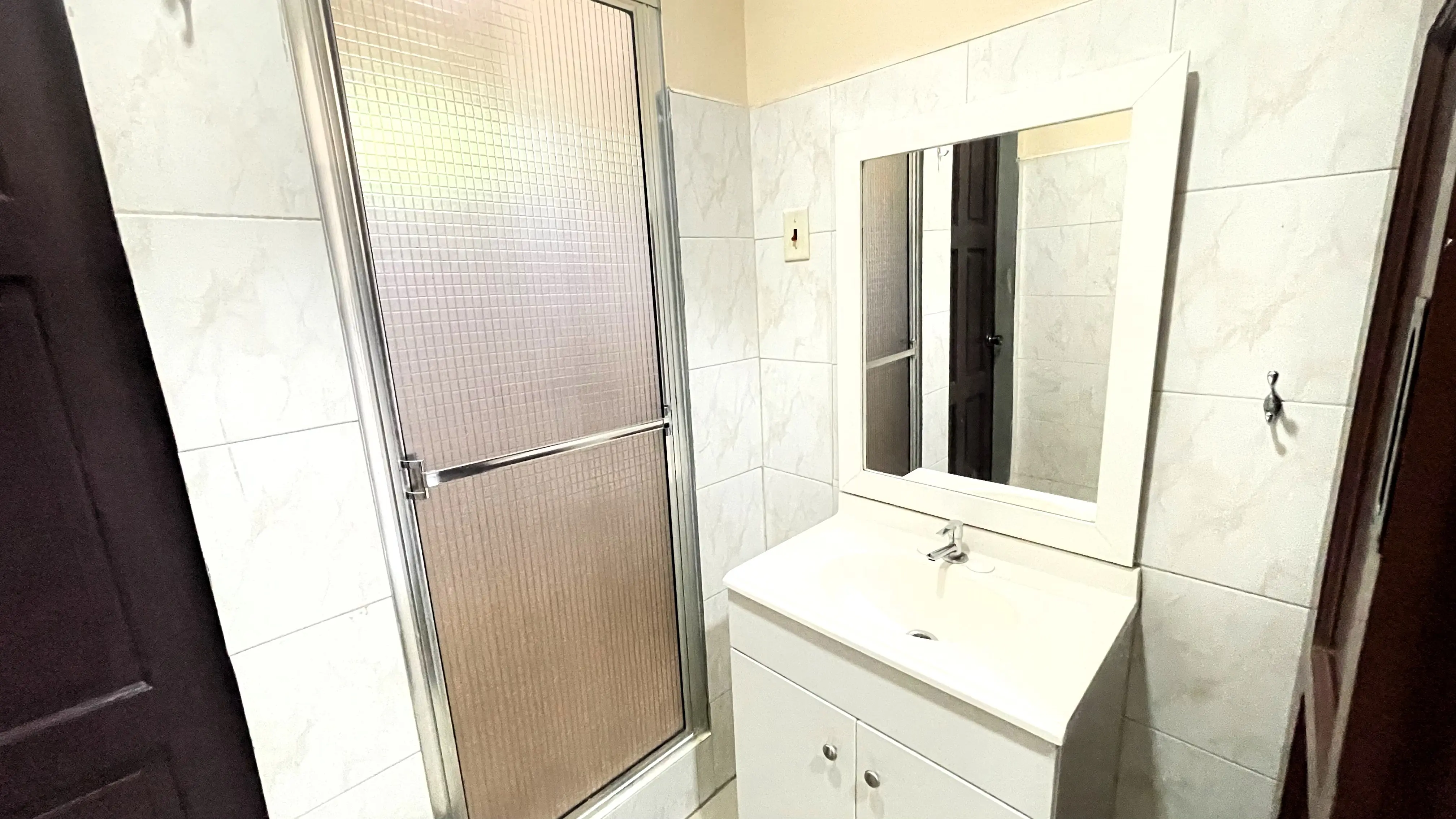 bamboo-3-valsayn-2-bedroom-house-bathroom-vanity