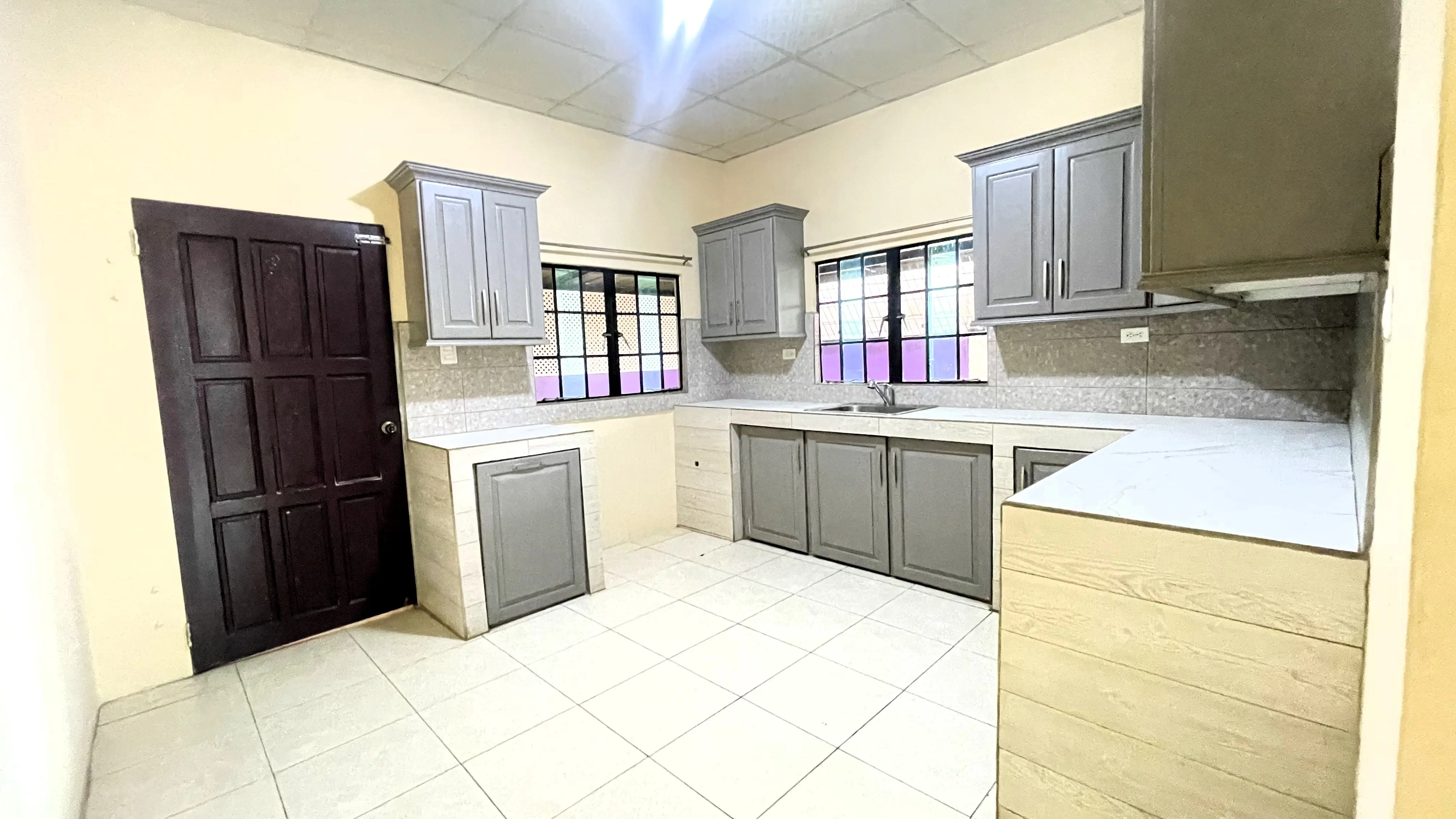bamboo-3-valsayn-2-bedroom-house-kitchen