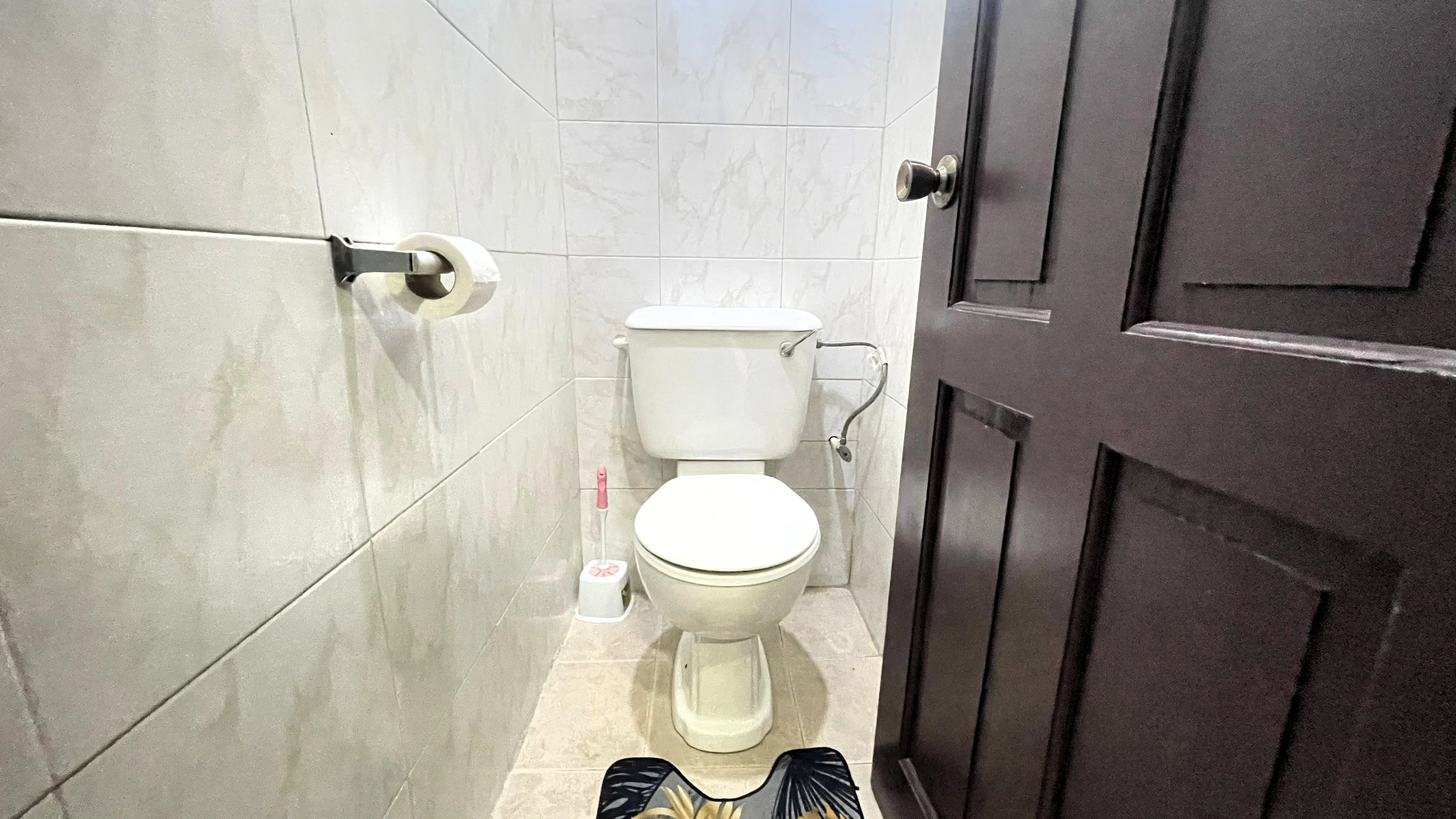 bamboo-3-valsayn-2-bedroom-house-toilet