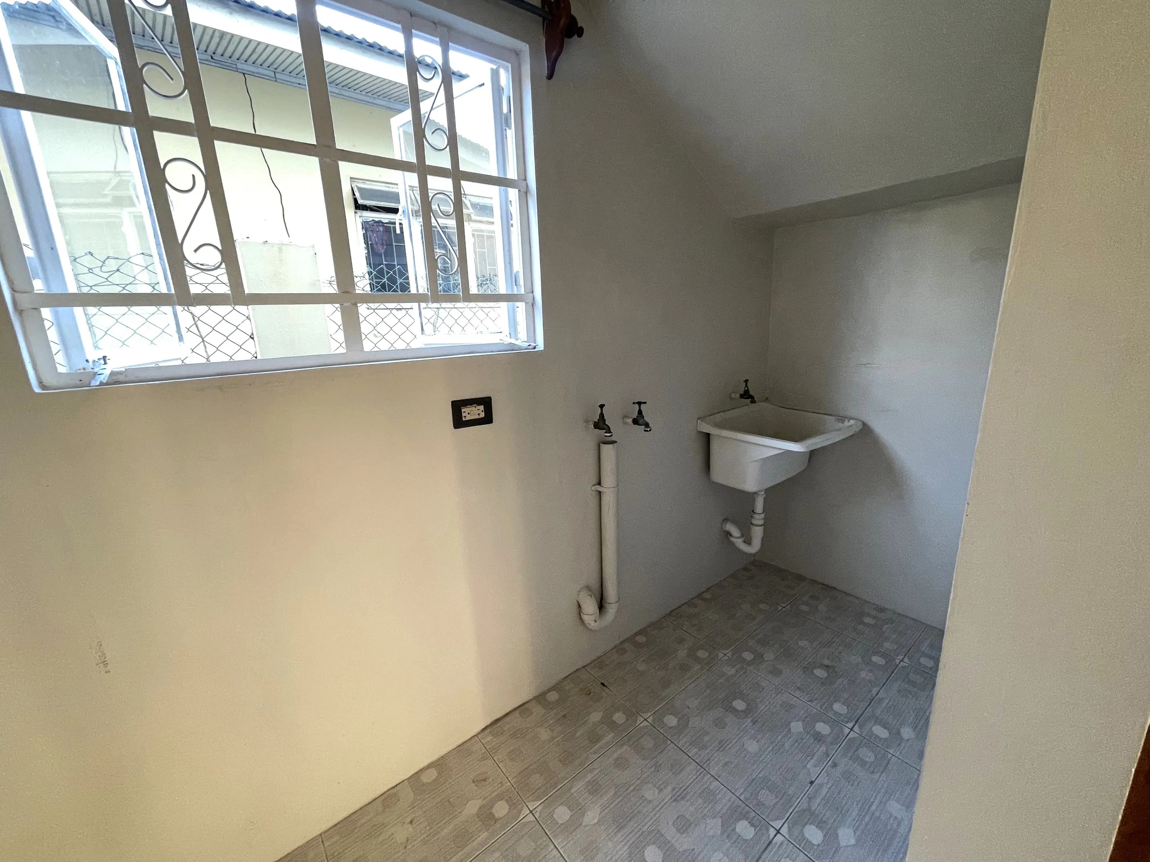 Bon Air West 2 Bedroom Apartment3