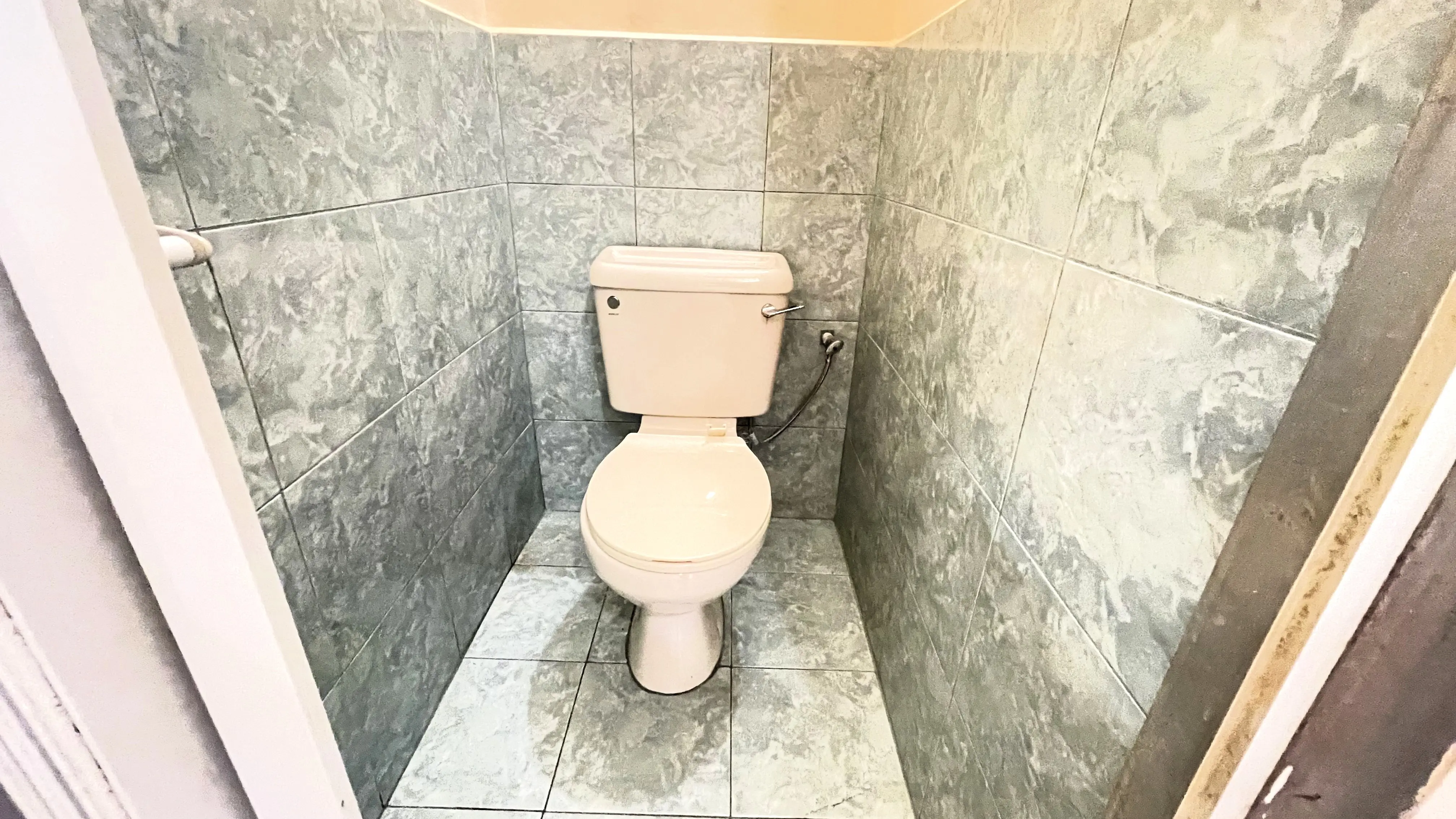 Centenary Street Extension Upstairs Apartment 12