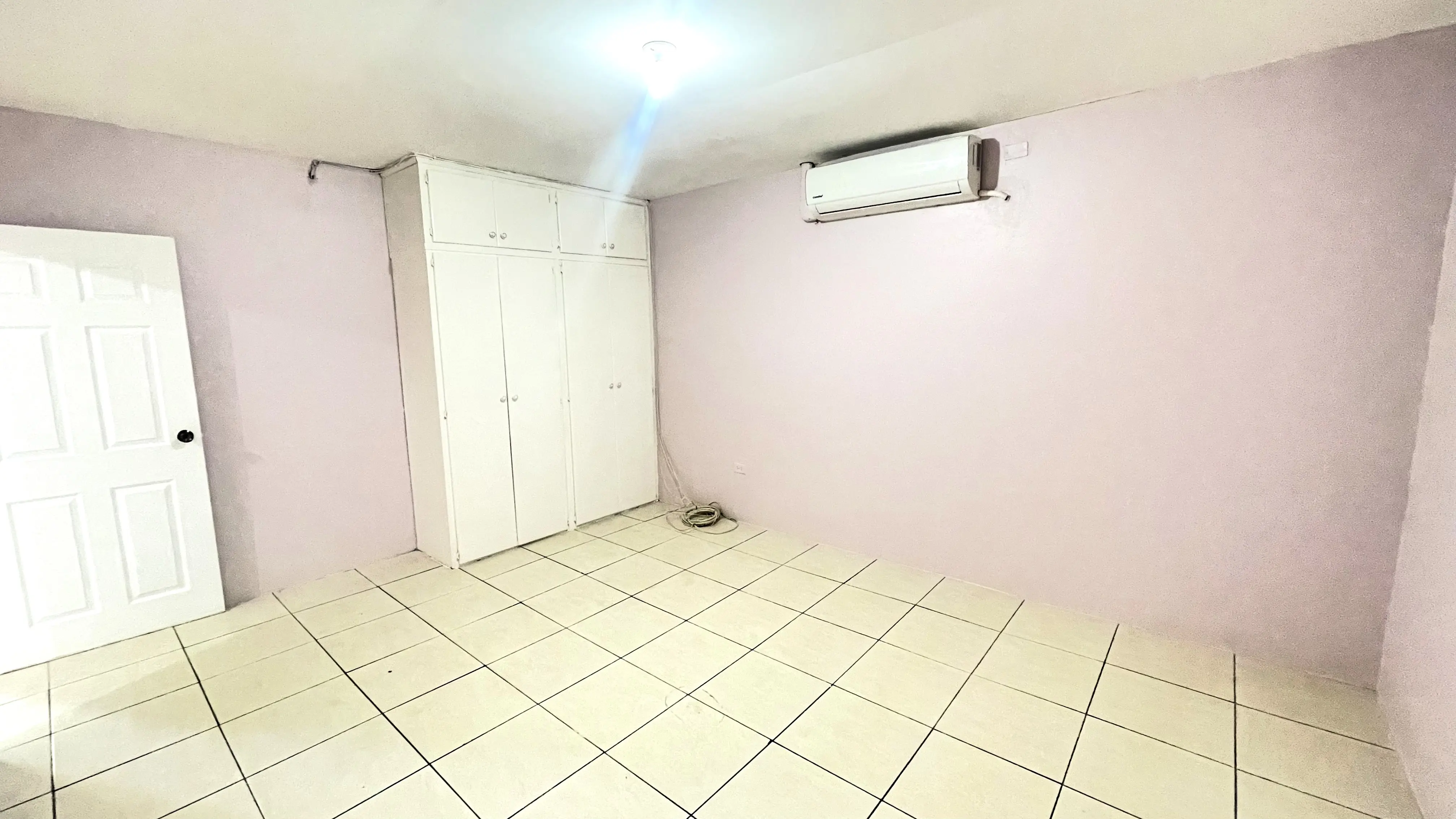 dabadie-apartment-air-condition-bedroom