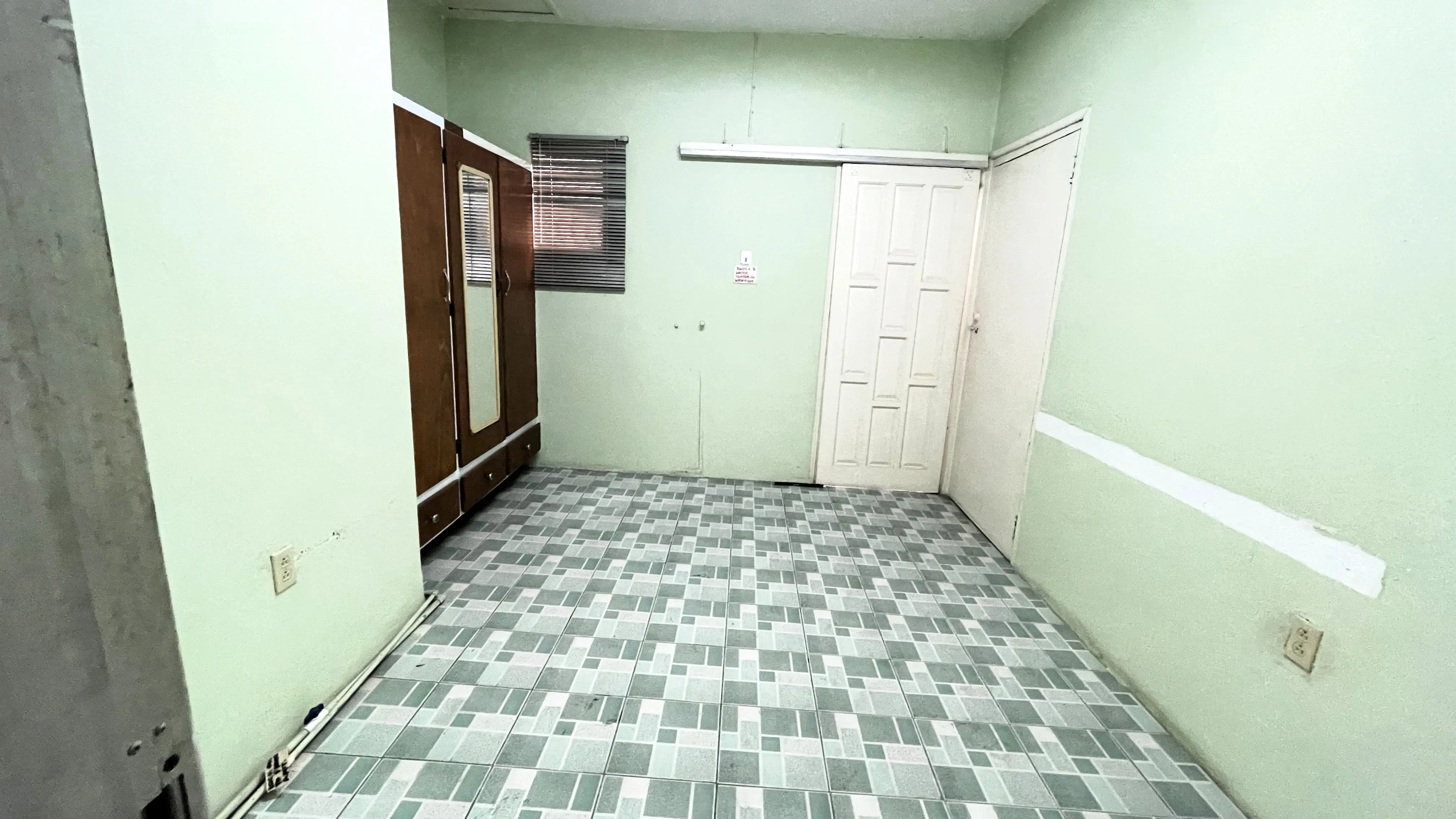 La Florissante DAbadie 3 Bedroom Apartment for rent study area or extra room