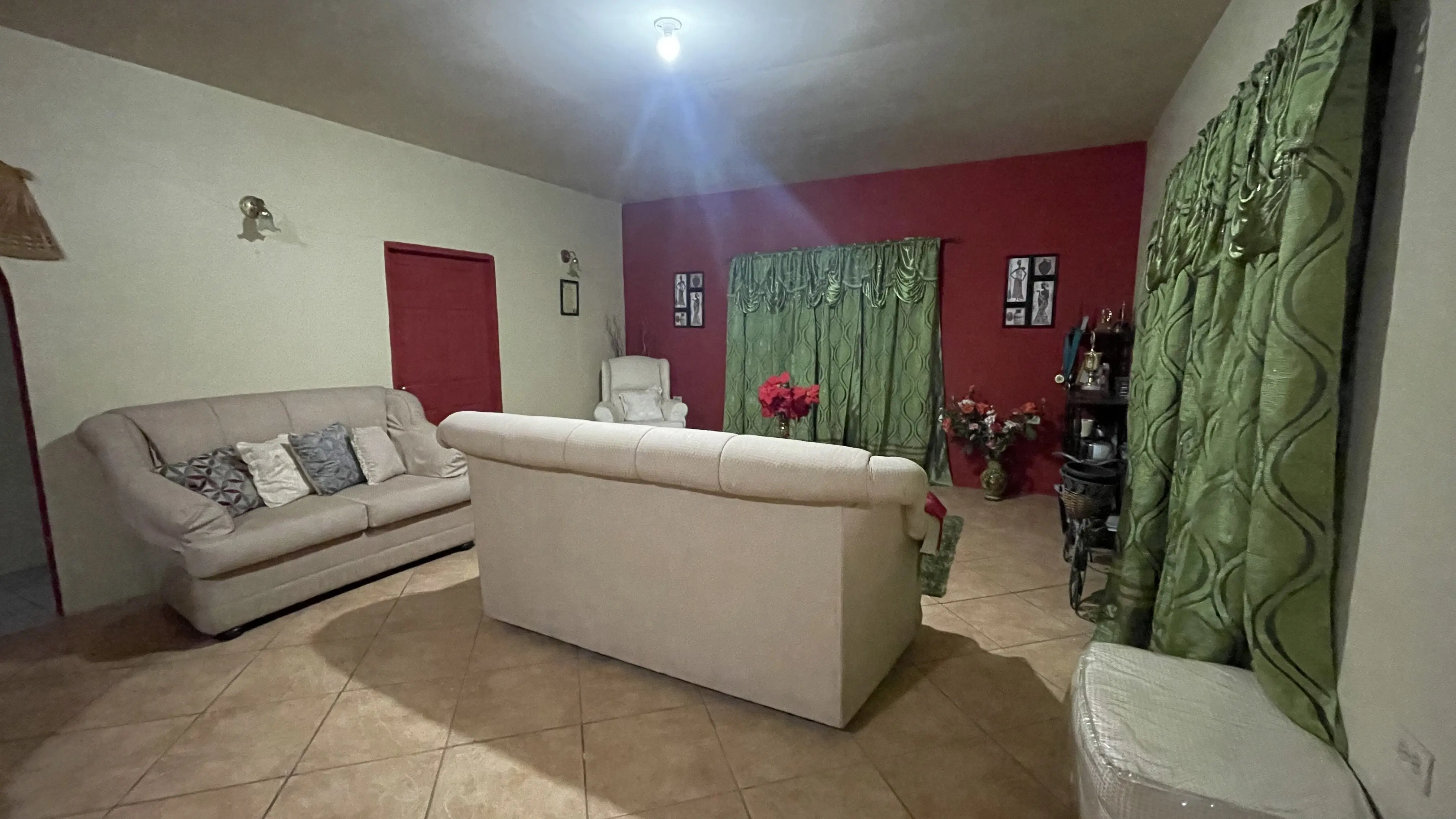 La Resource South DAbadie 5 Bedroom Home living room upstairs