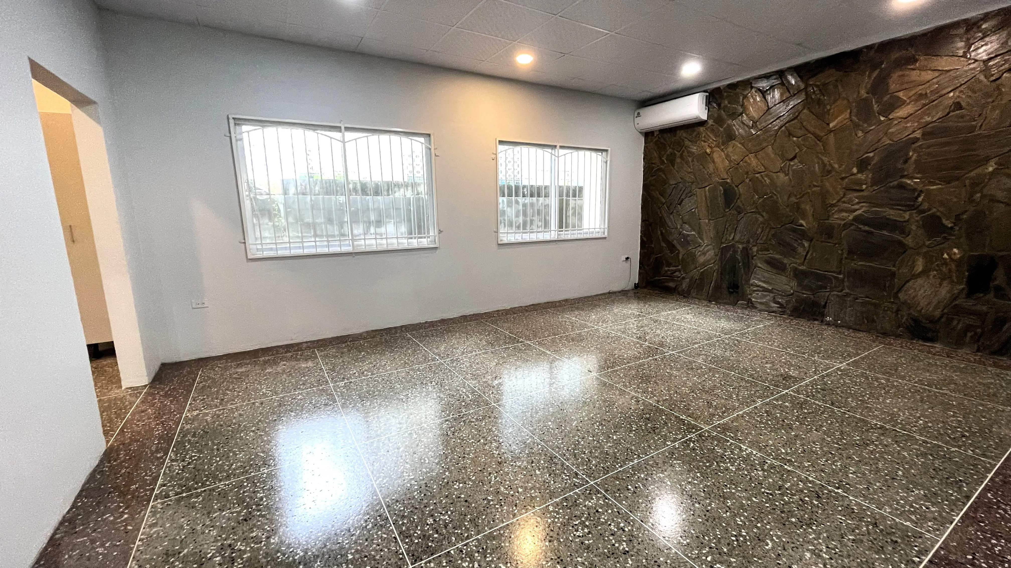 Mausica DAbadie Apartment - 4