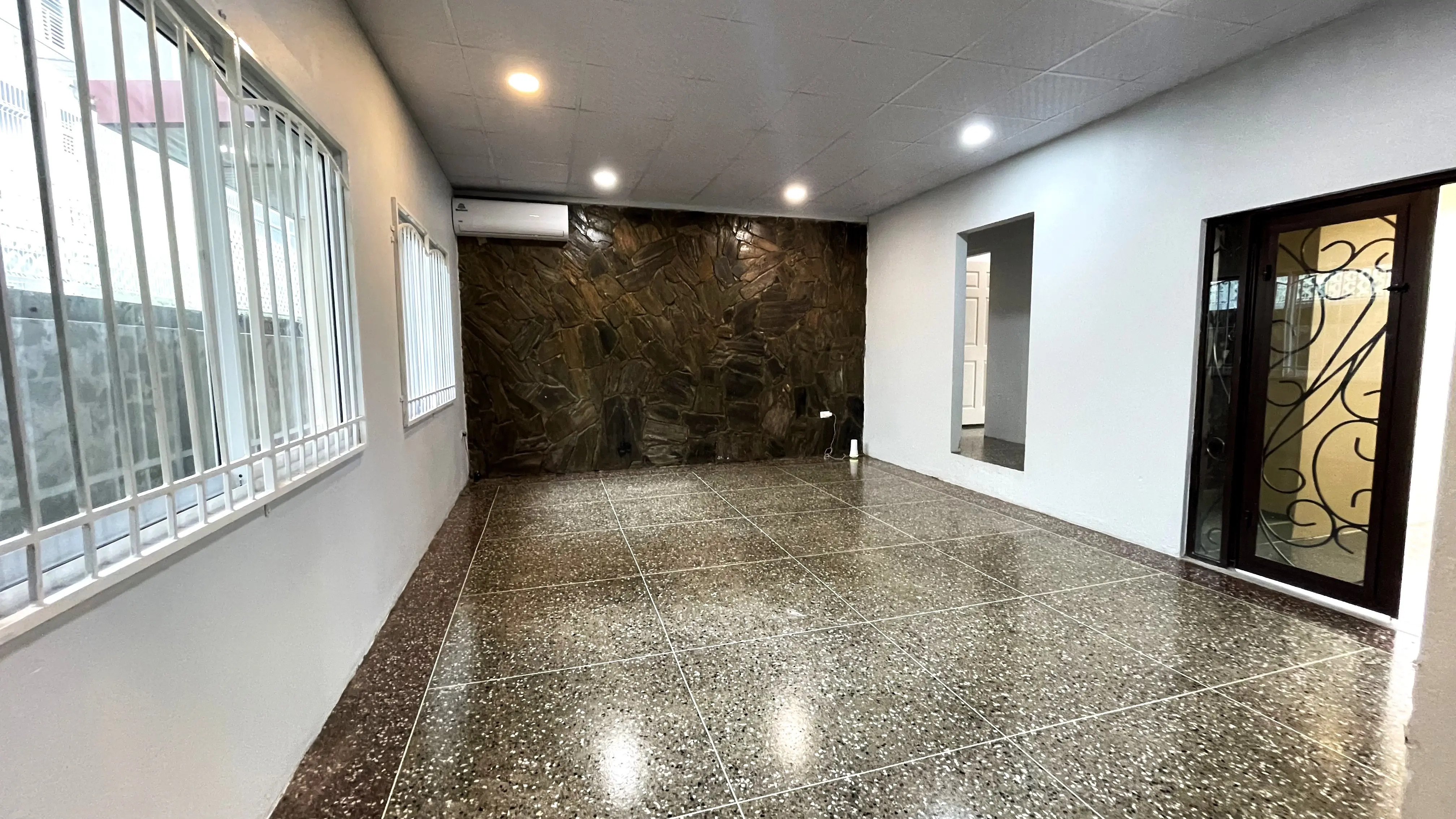 Mausica DAbadie Apartment - 7