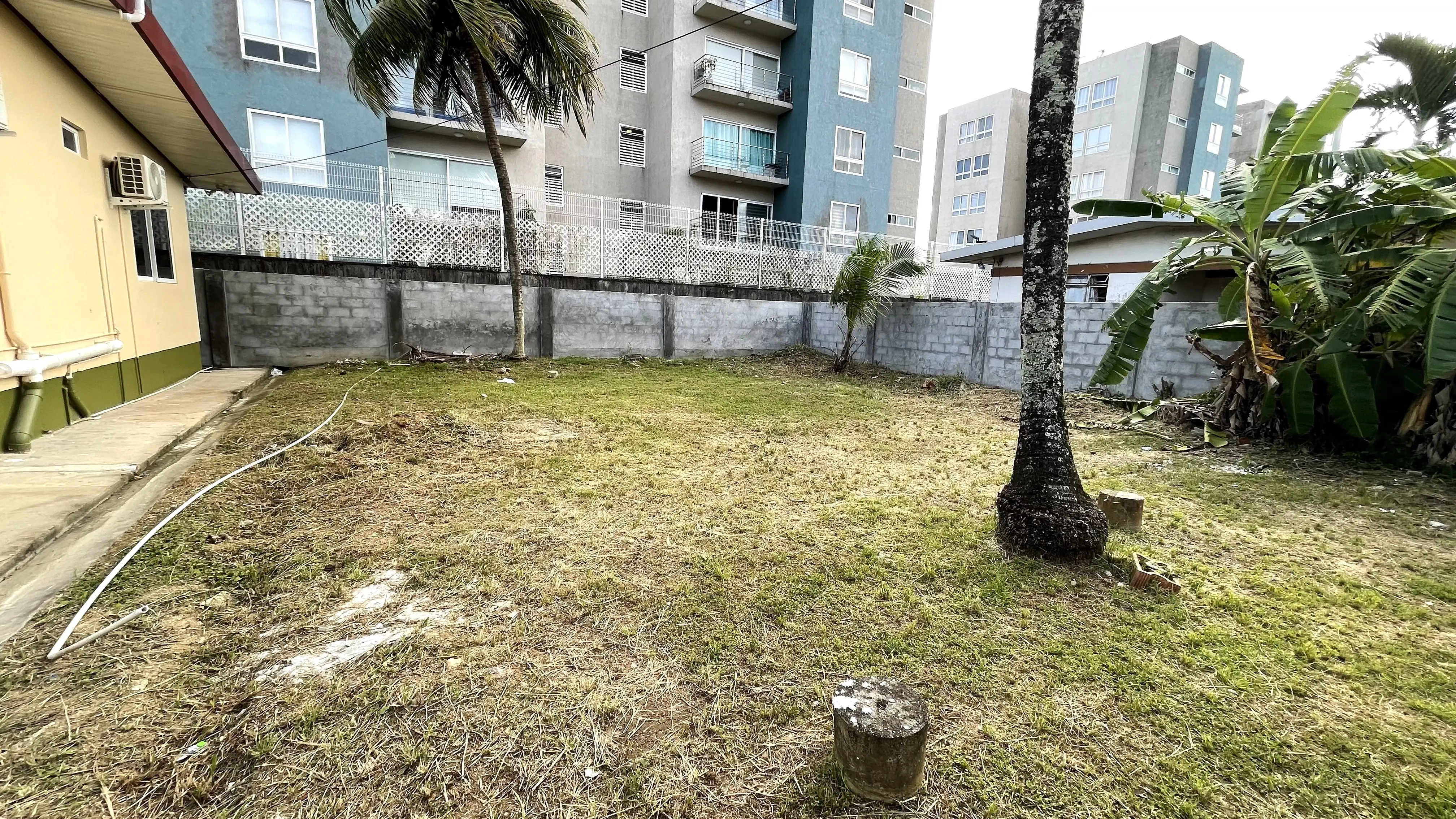 Mausica DAbadie Apartment Outside- 4