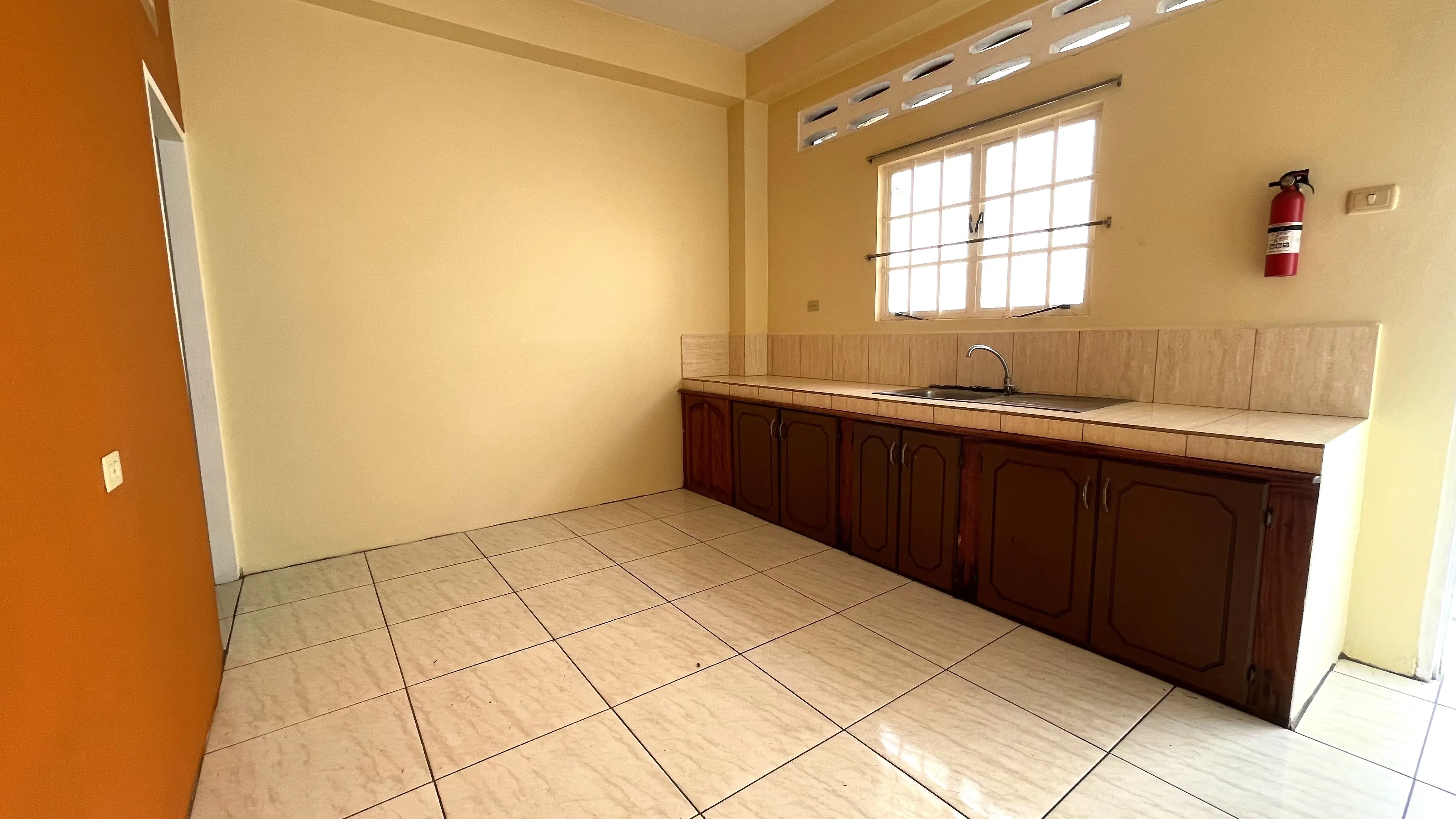 1-bedroom-apartment-bamboo-2-valsayn-kitchen