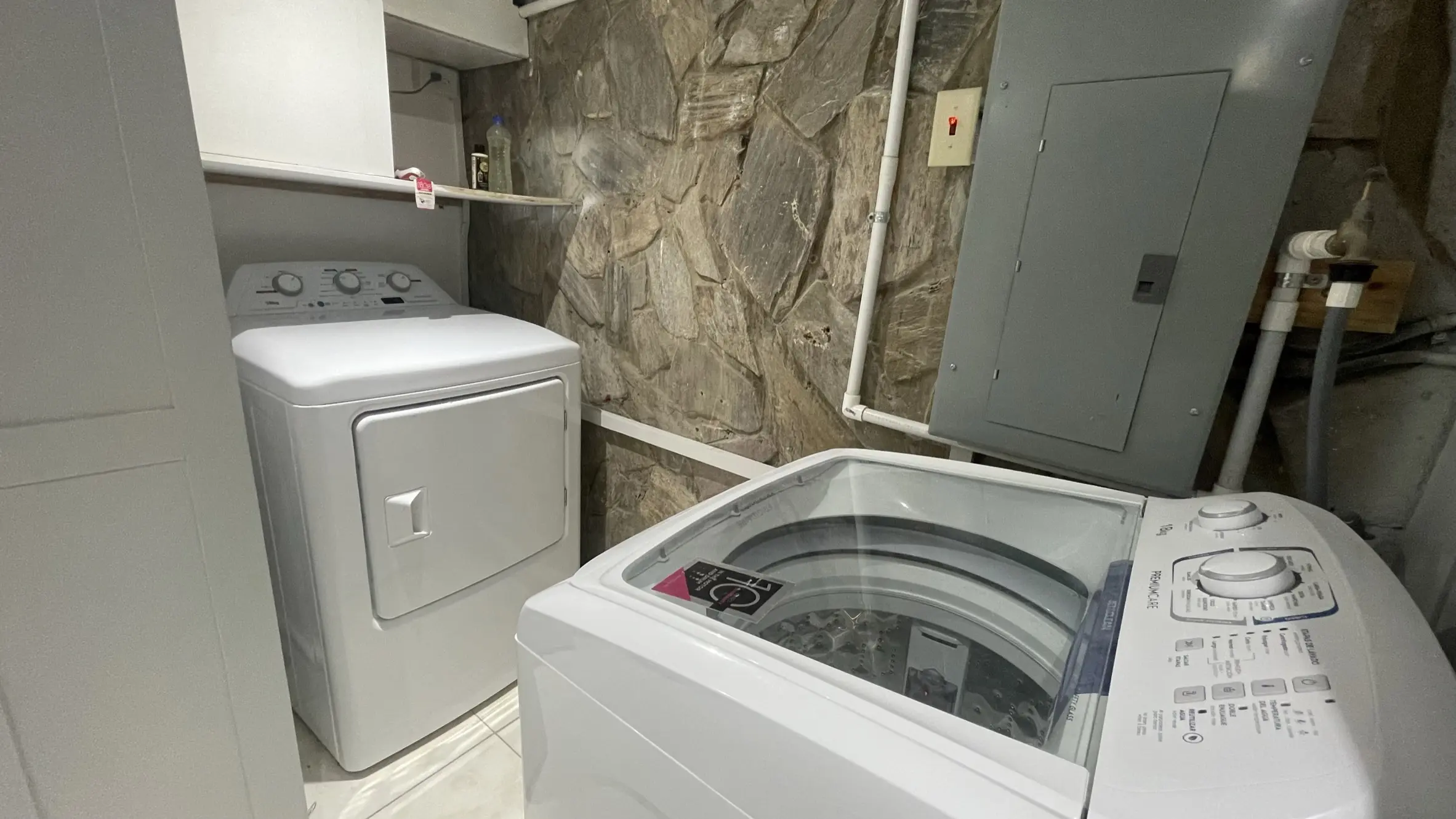 St. Augustine Fully Furnished Apartment for Laundry area