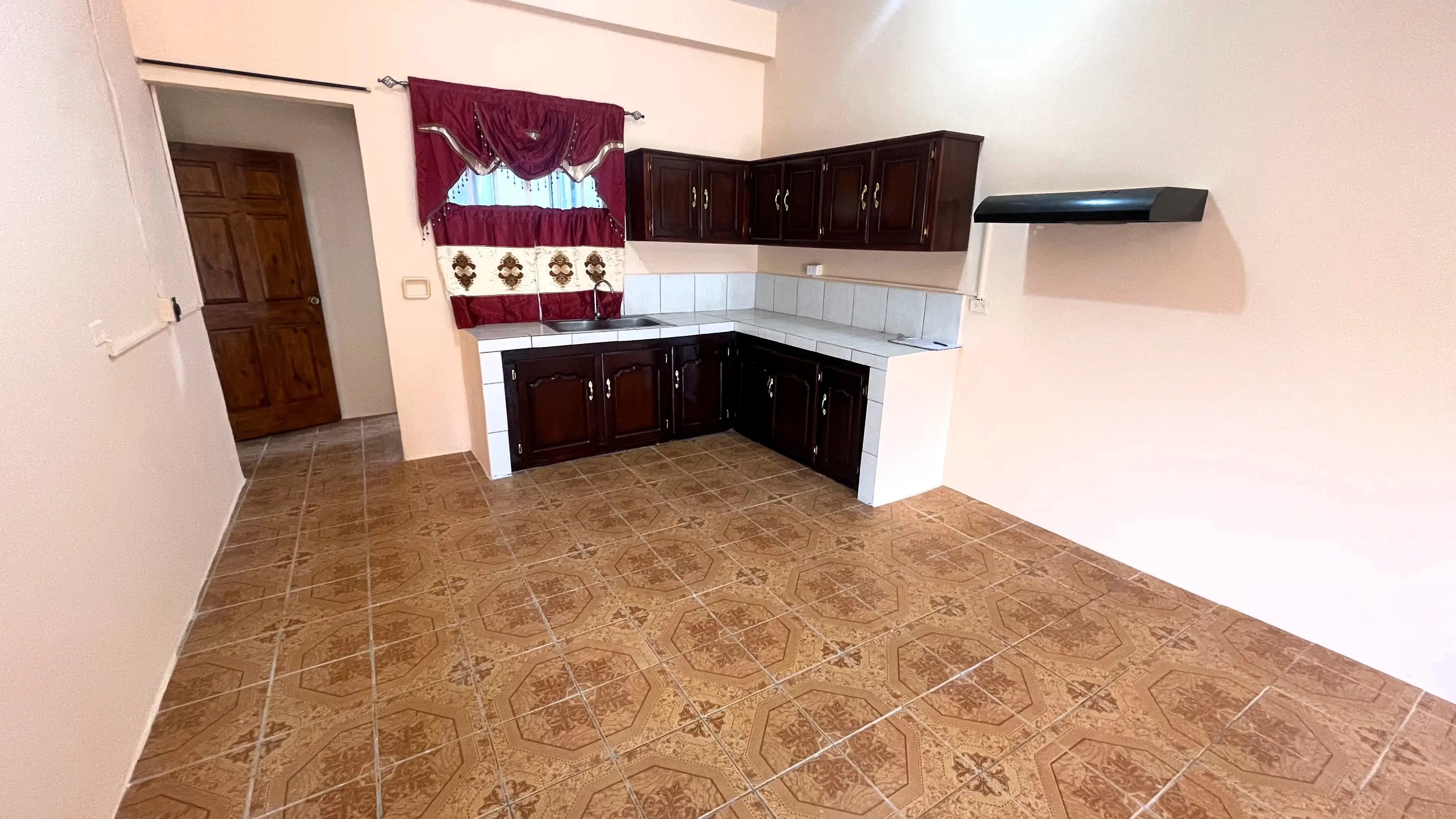 St-Helena-2-bedroom-apartment-kitchen
