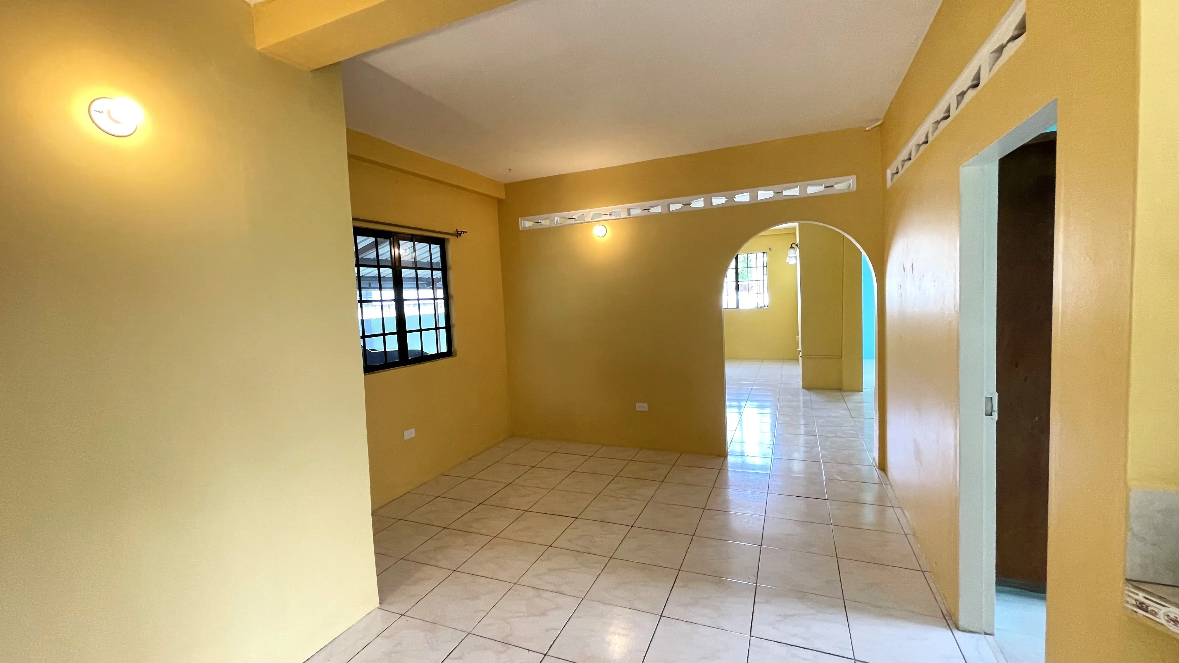 2-bedroom-apartment-for-rent-tacarigua-open-concept-living-dining-area