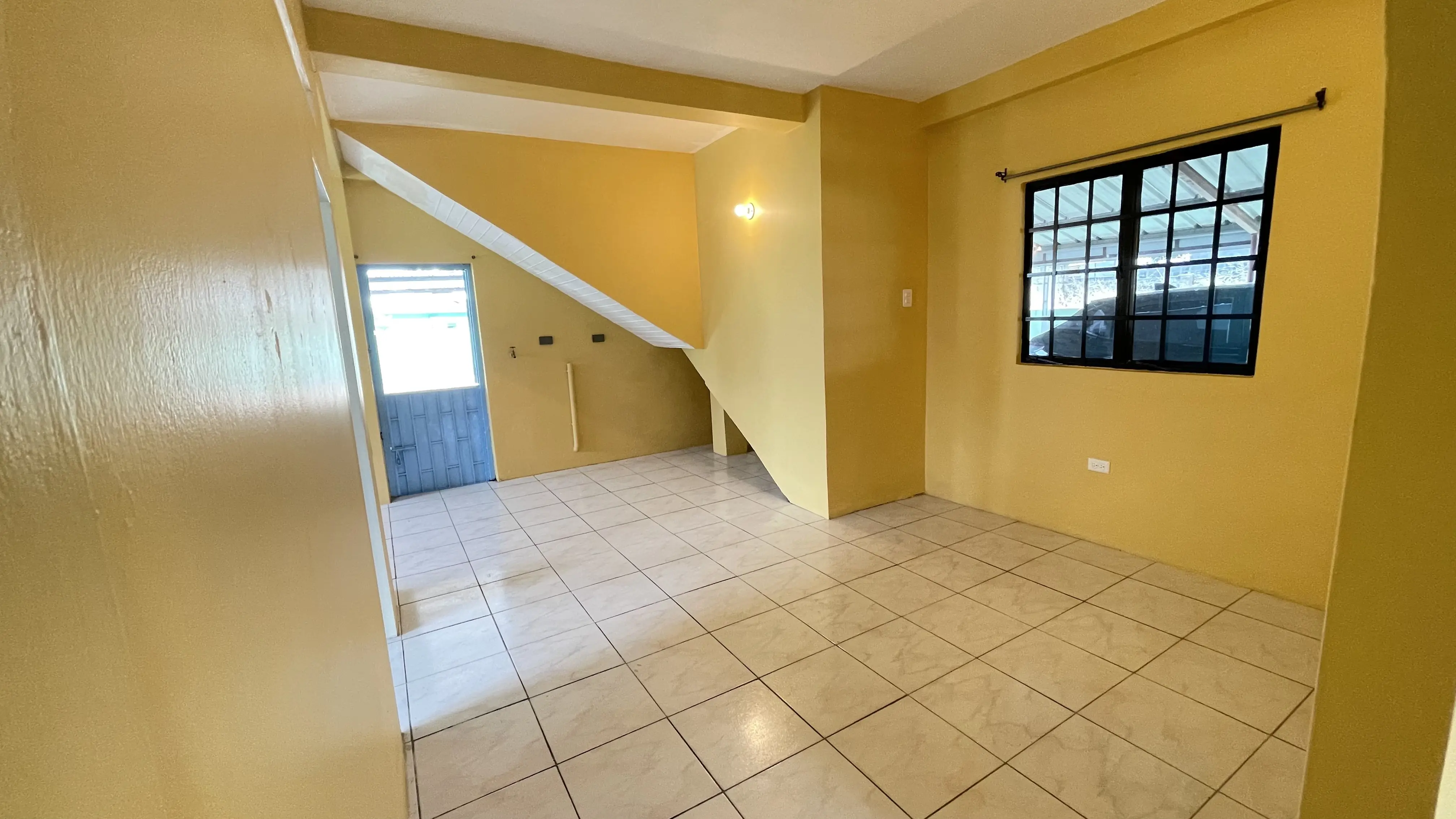tacarigua-rental-dining-area