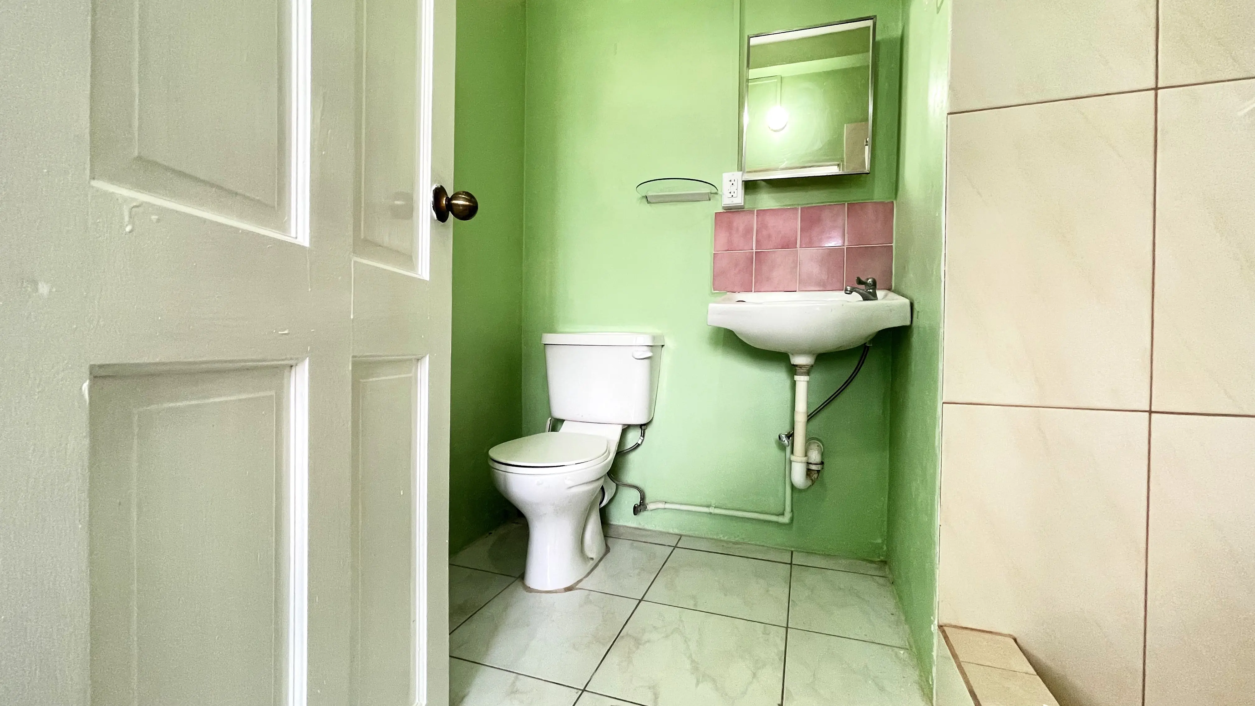 tacarigua-rental-master-ensuite-toilet