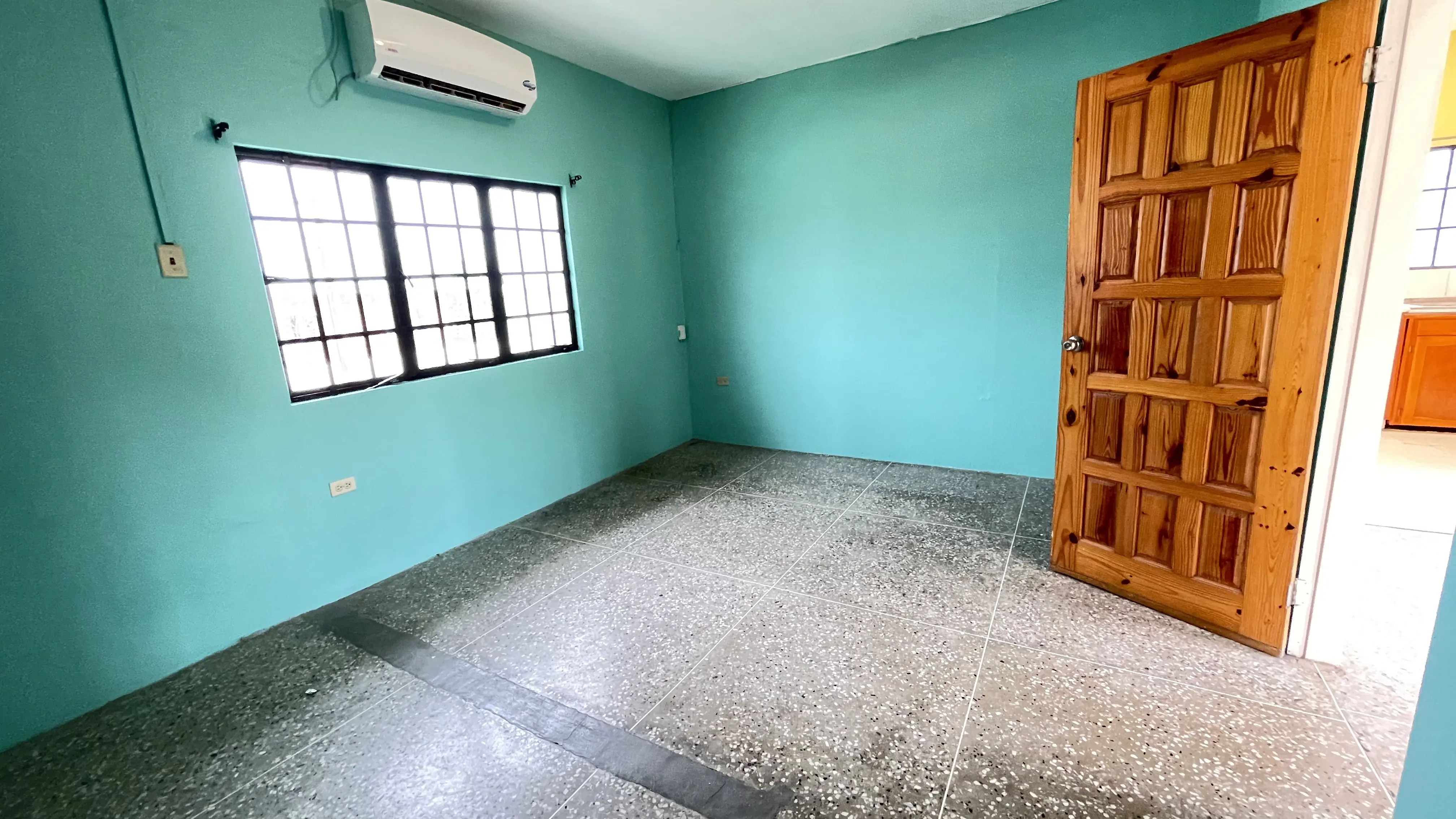 tacarigua-2-bedroom-apartment-bedroom-without-cupboards
