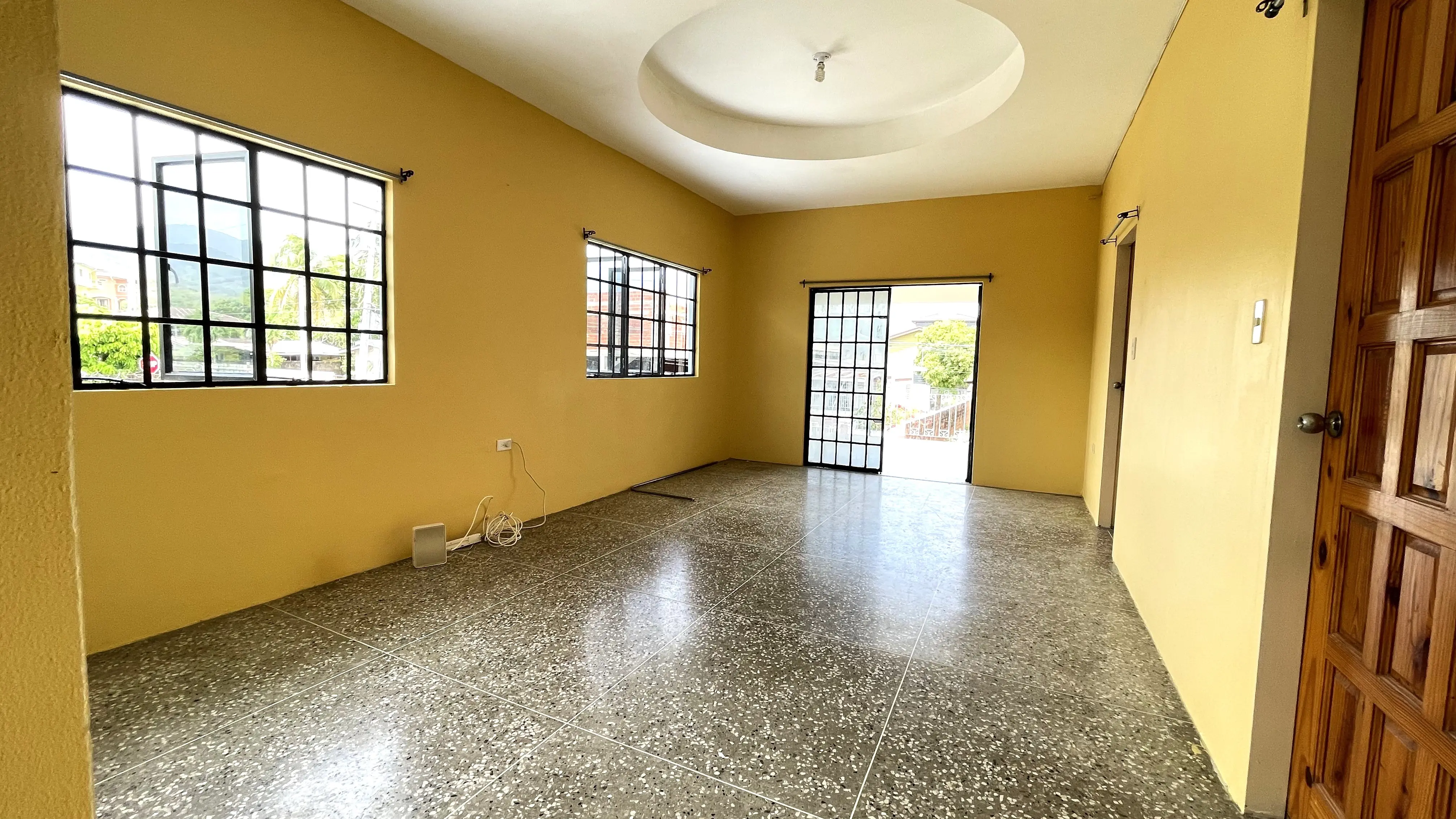 tacarigua-2-bedroom-apartment-for-rent-open-concept-living-dining-area