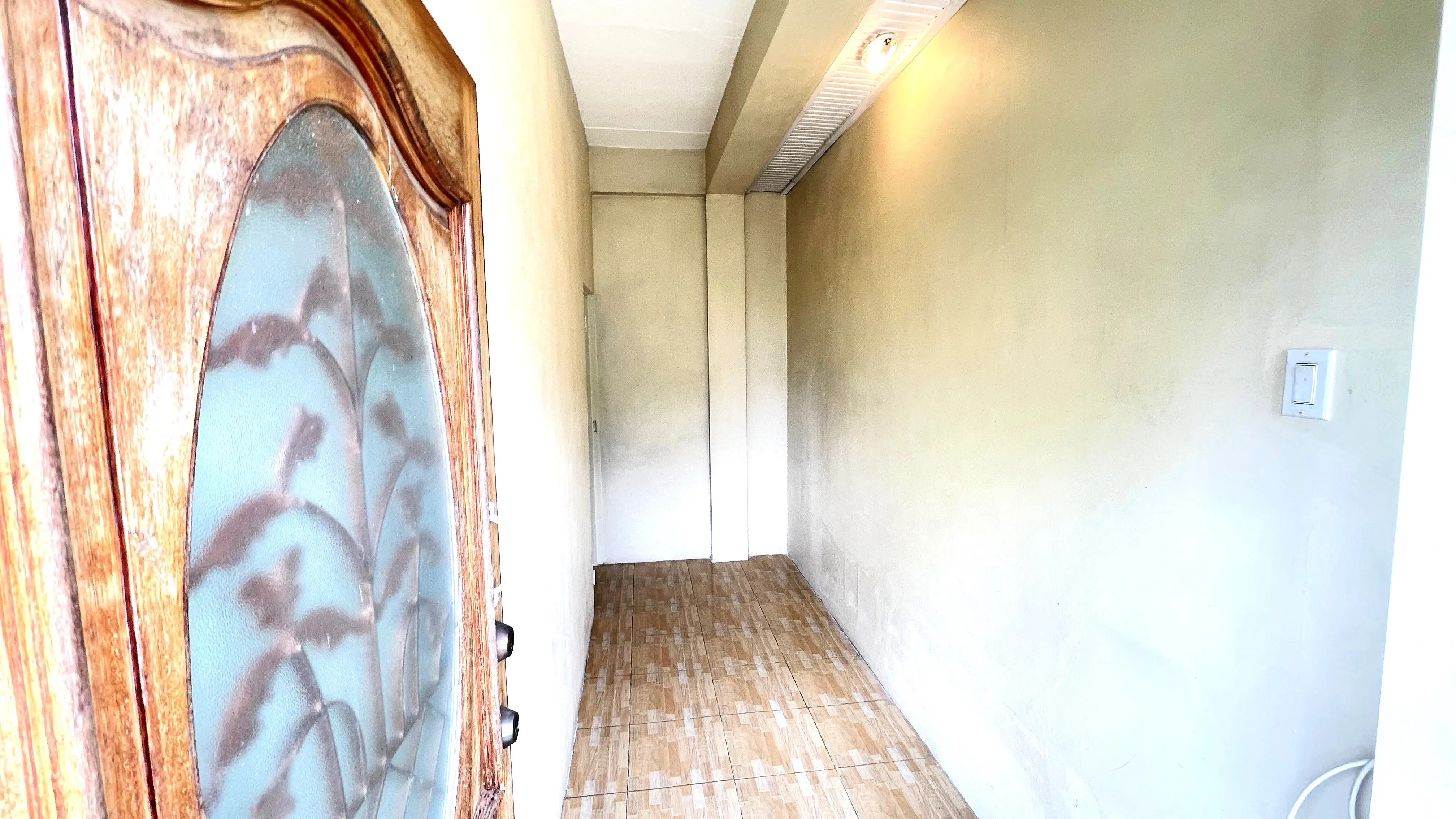 tunapuna-1-bedroom-apartment-enterance