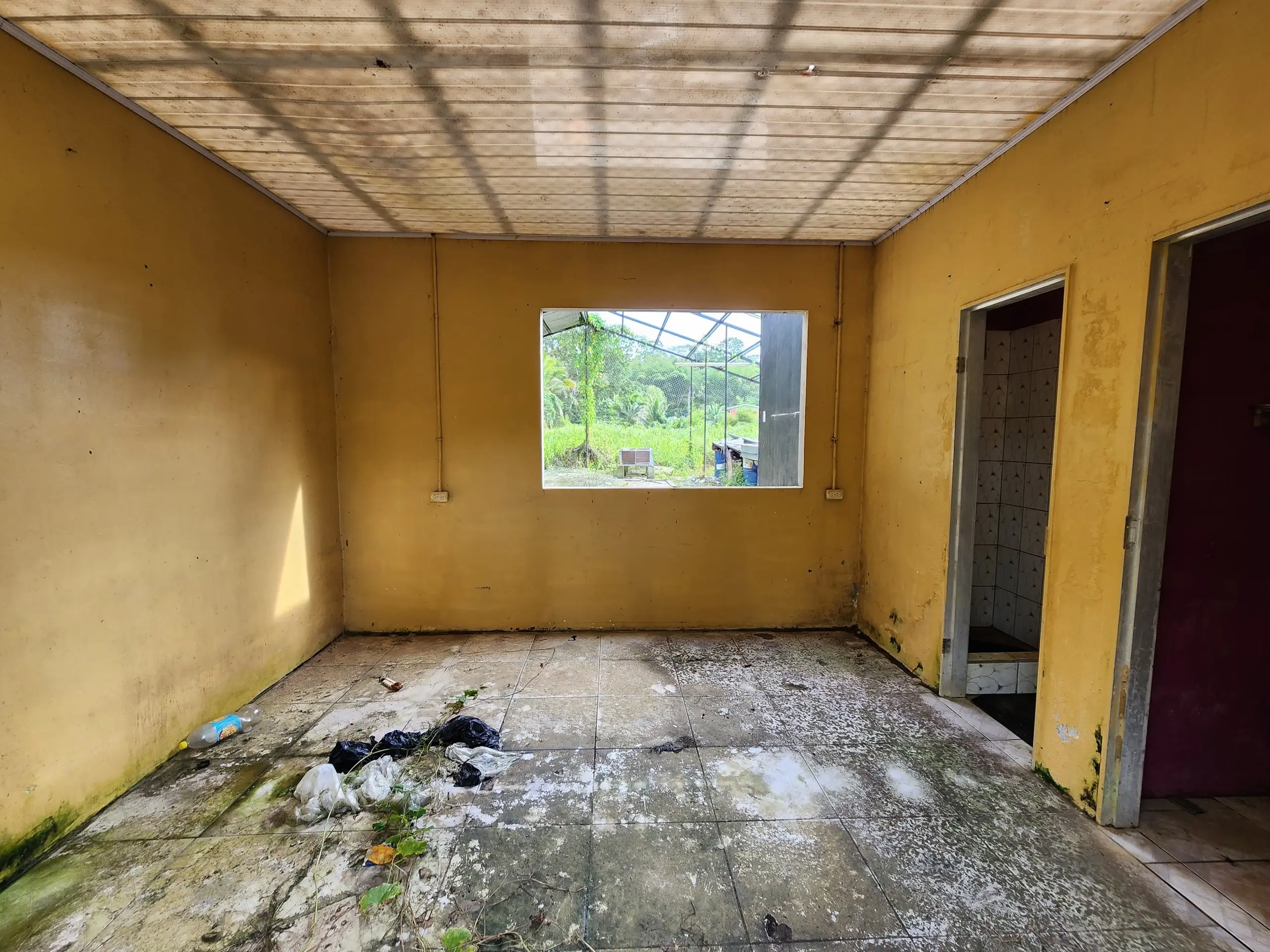 Talparo Land for Rent changing room